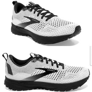 Women's Brooks Size 9